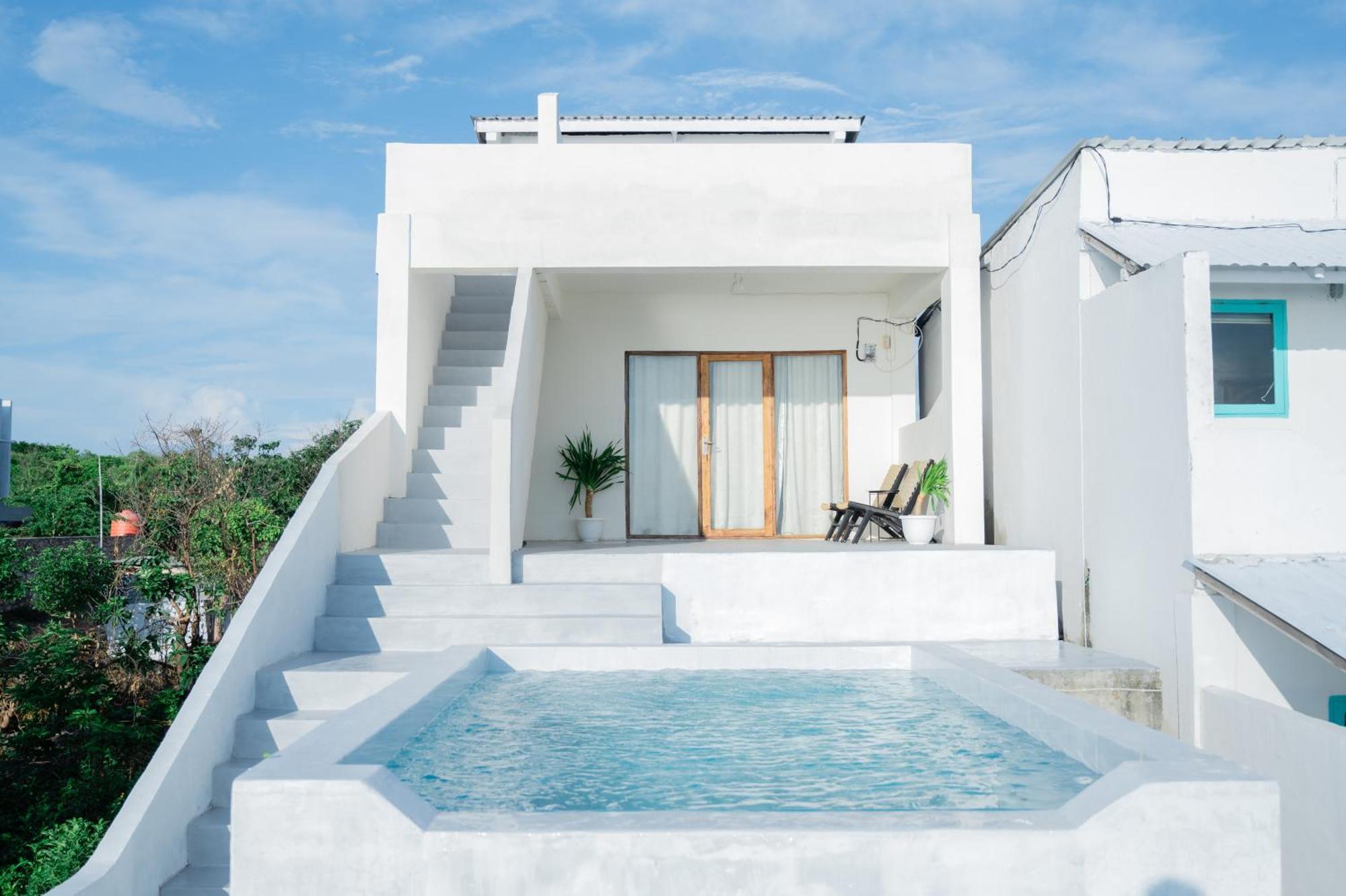 Woywoy Paradise Bira Room photo